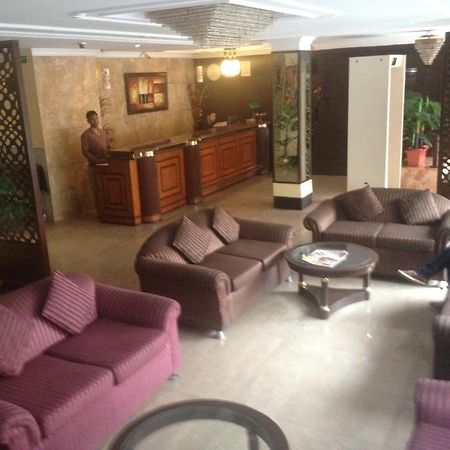 The Crest Inn Delhi  Bagian luar foto