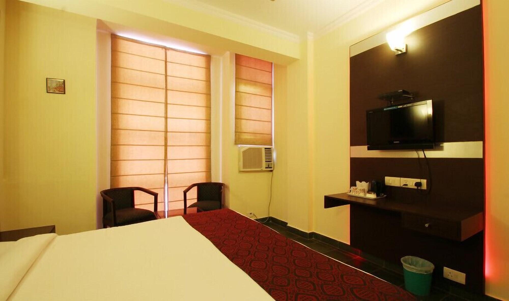 The Crest Inn Delhi  Bagian luar foto