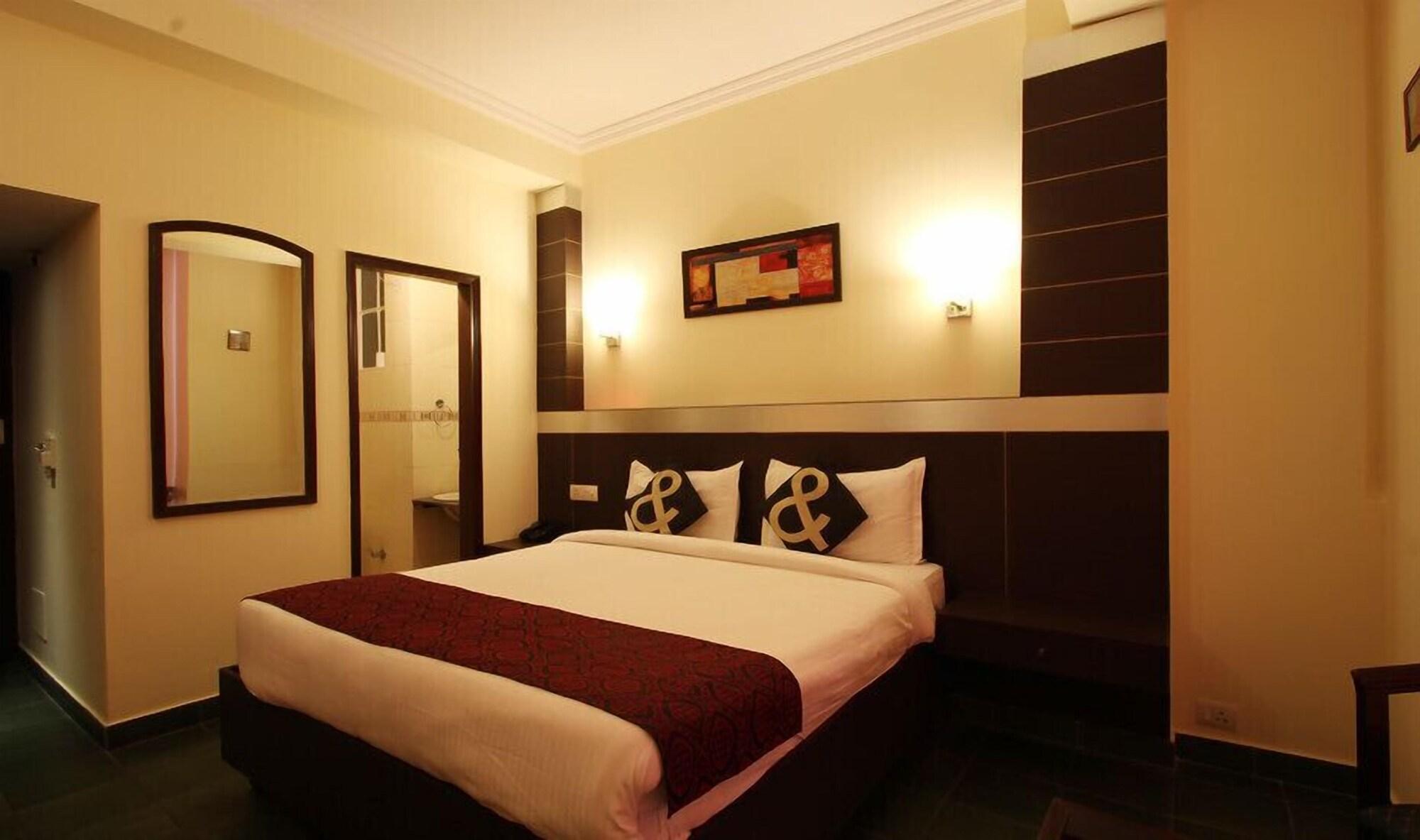 The Crest Inn Delhi  Bagian luar foto