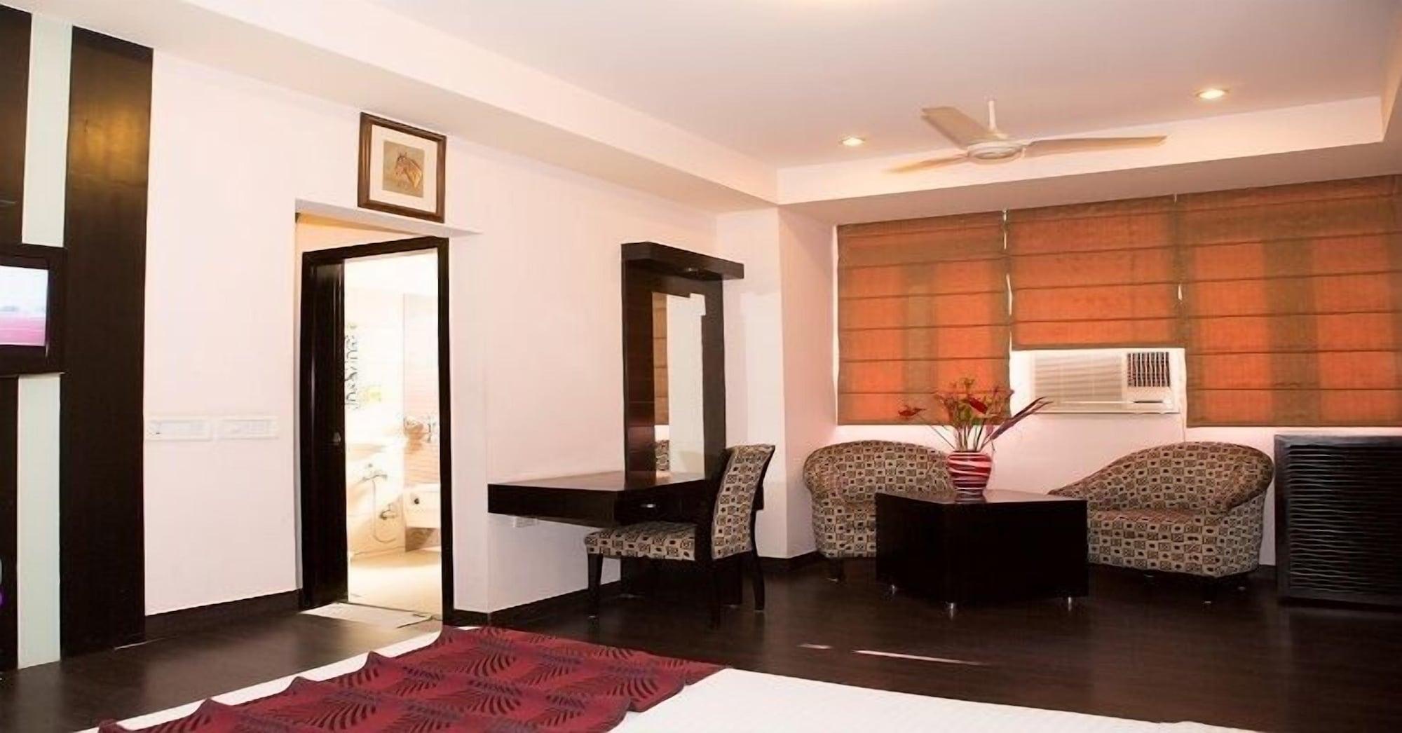 The Crest Inn Delhi  Bagian luar foto