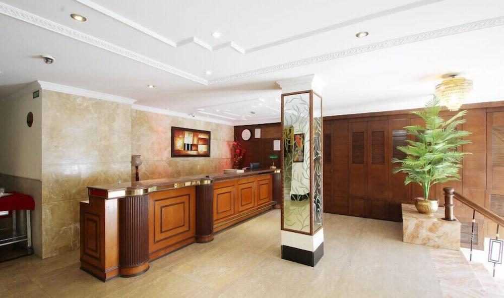 The Crest Inn Delhi  Bagian luar foto