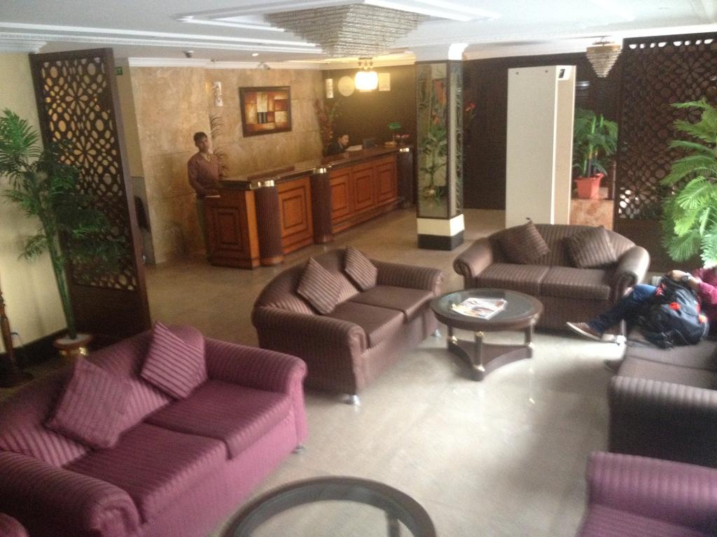 The Crest Inn Delhi  Bagian luar foto
