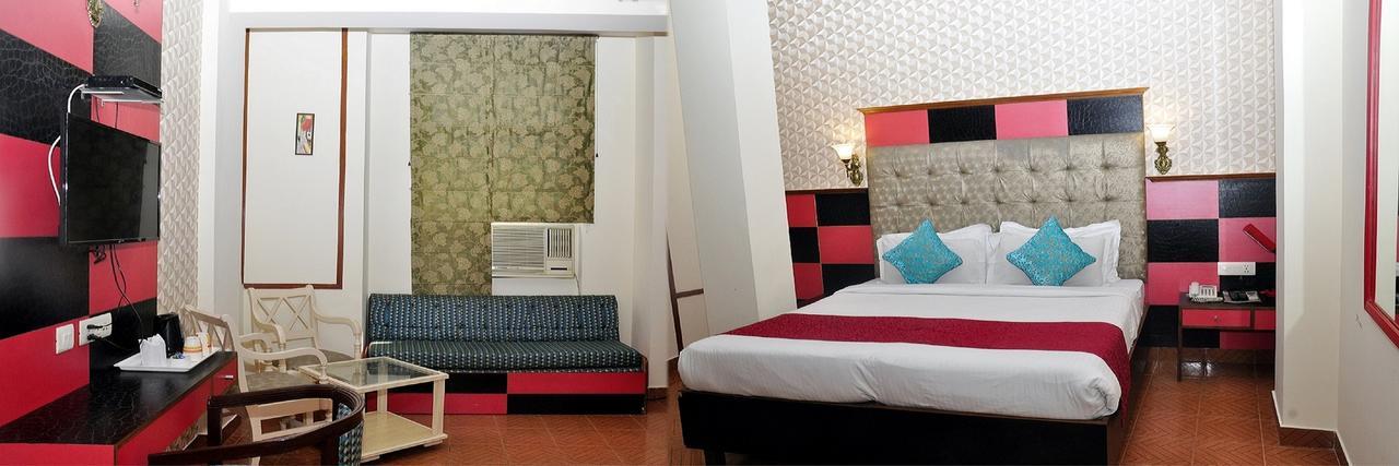 The Crest Inn Delhi  Bagian luar foto